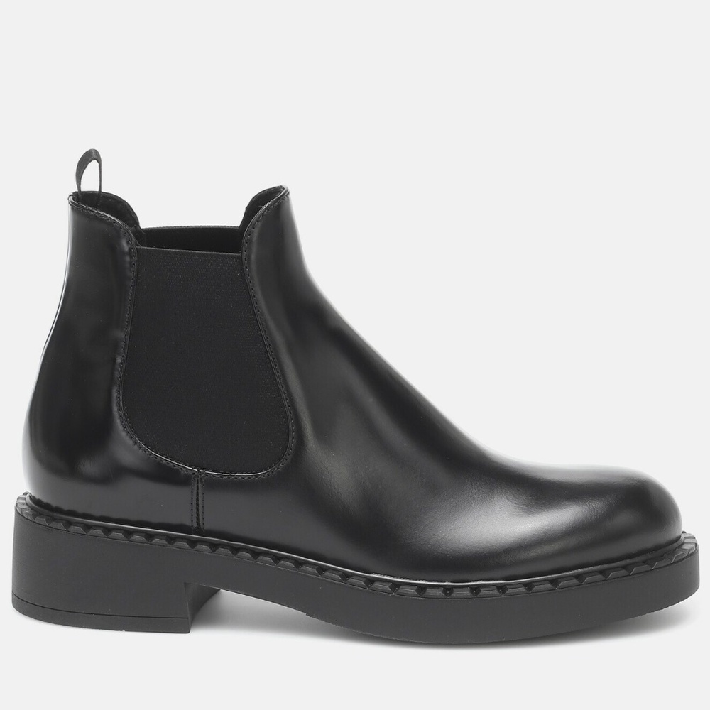 PRADA Spazzolato Leather Chelsea Boots in Black Size 39.5